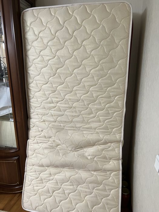 Продам 2 матраса, 90:190 , хорошего качества