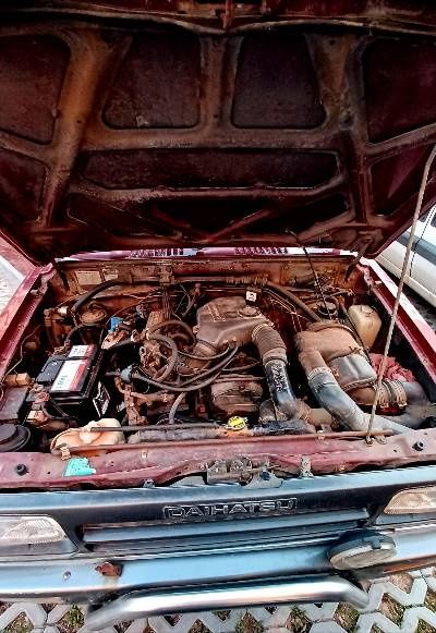 Продавам Daihatsu Feroza