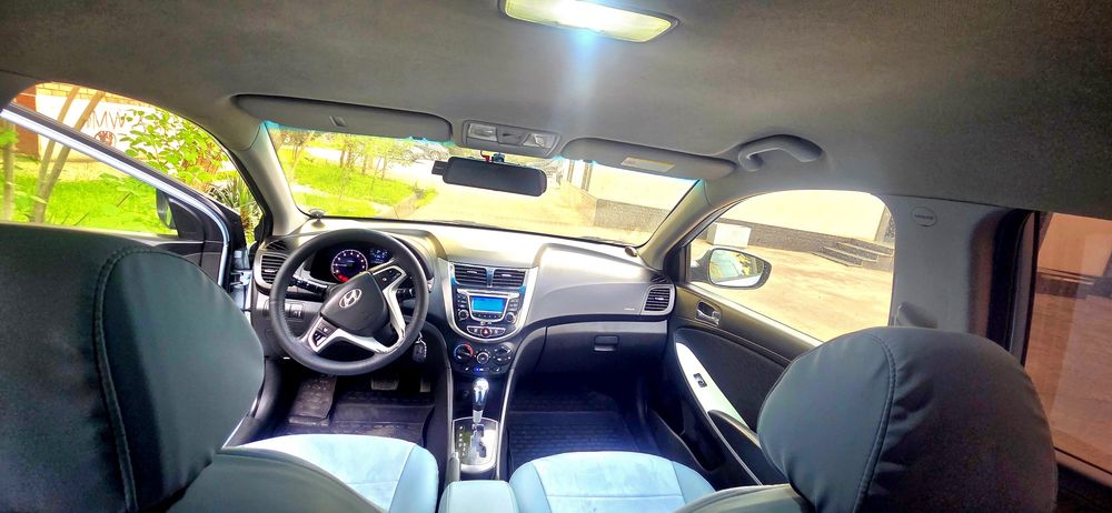 Продам свой Hyundai Accent 2011 автомат 155.000 км