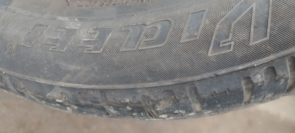 Продам летние шины 215/55/17