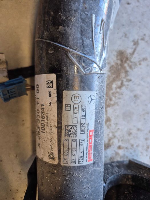 Оригинален електрически теглич за Mercedes GLC.