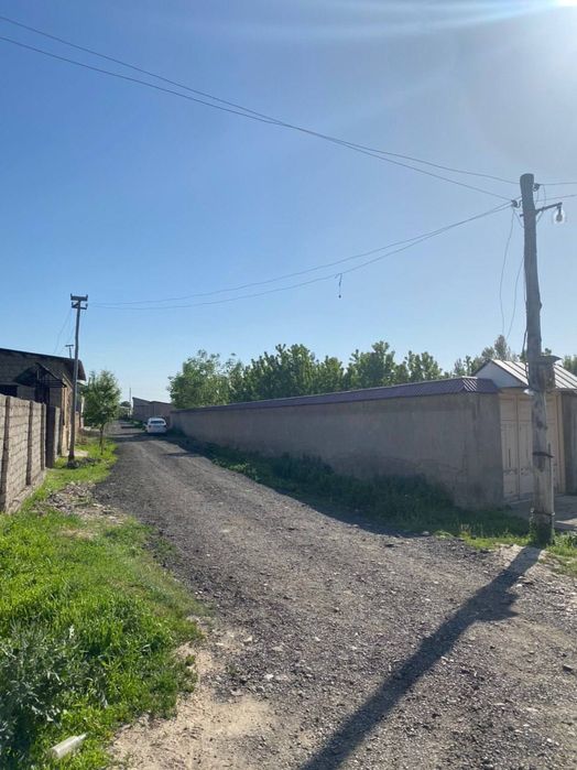 Hovli sotiladi prodayotsa uchastok