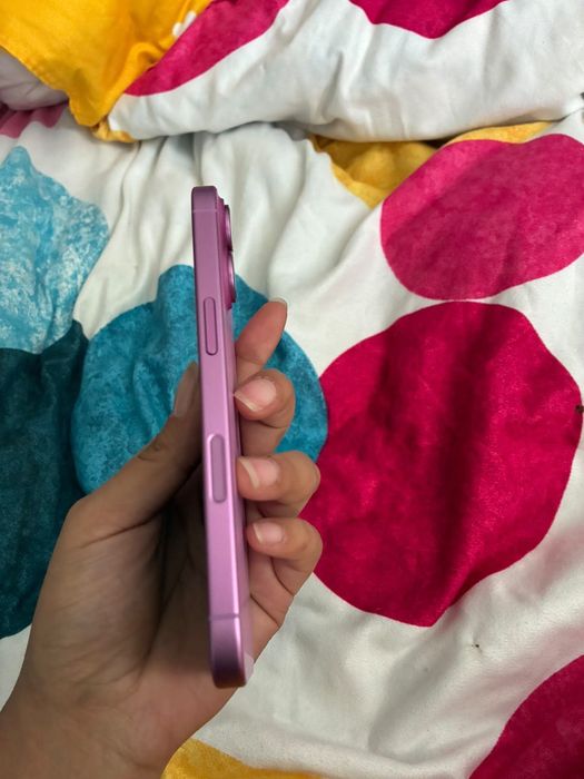 iPhone 16 roz 95% sănătate baterie