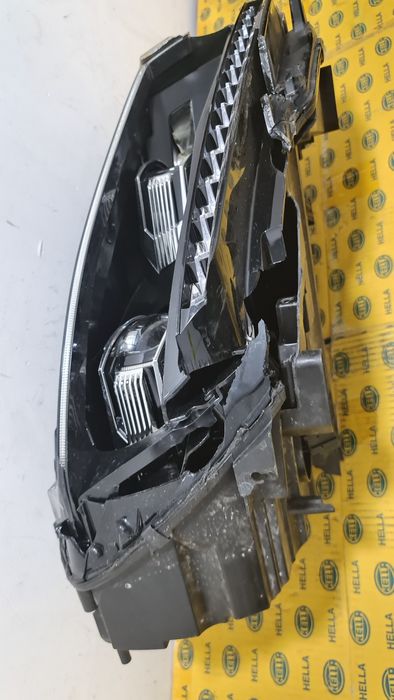 Far full led dreapta VW Tiguan 2 5n 5NB941082D avariat spart