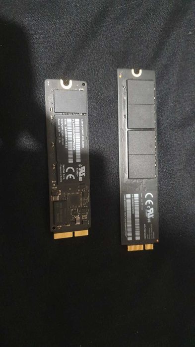 2 SSD-uri 256gb si 128gb MacBook Pro si Air
