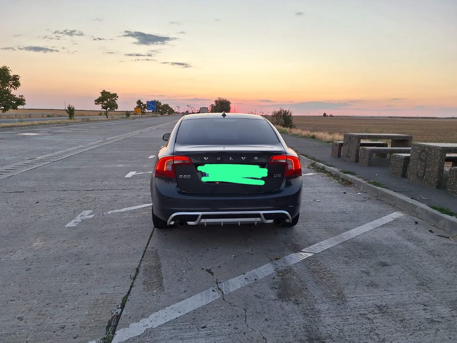 Vând Volvo S60 D5