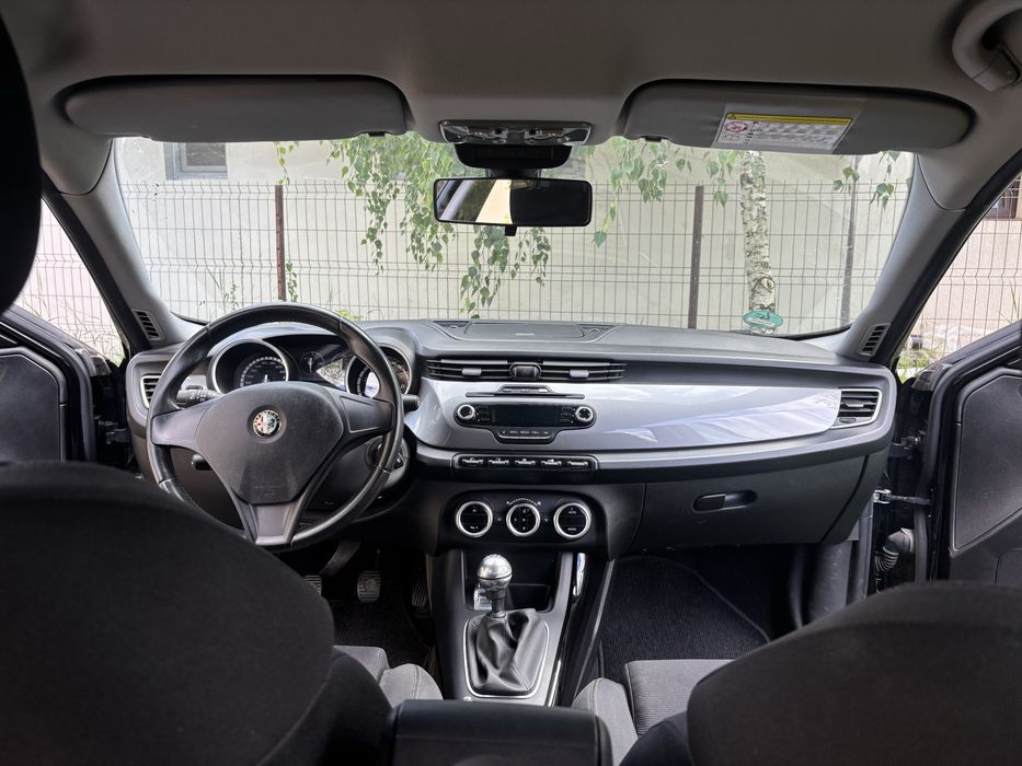 ALFA ROMEO Giulietta 2011 — imagine 4
