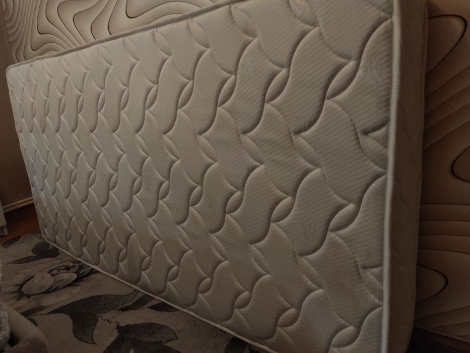 Продается ортопедический матрас 1,9х0,95х0.2