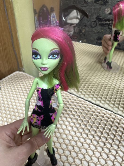 Продам кукол монстр  хай!