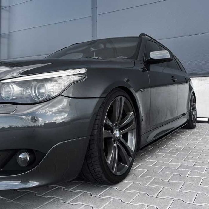 Set Extensii Prelungiri Praguri Laterale Dedicate BMW E60 E61, Lucios