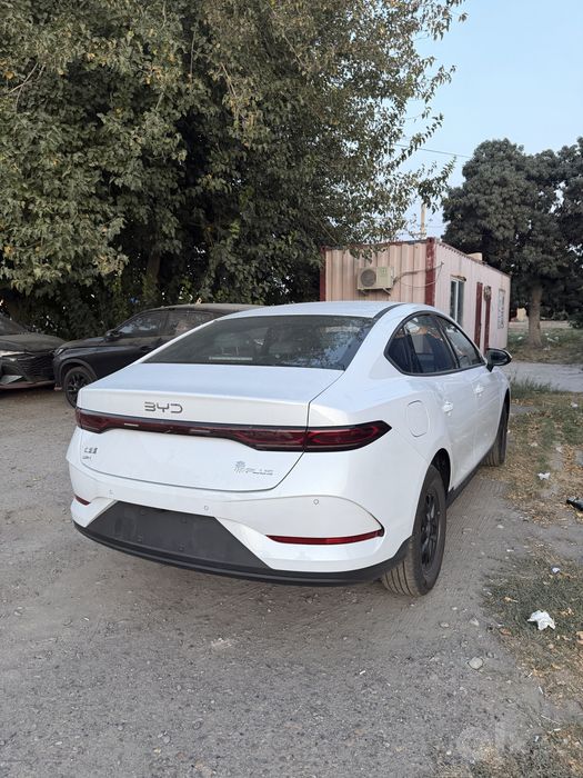 Byd qin 2000km gibrid 2026