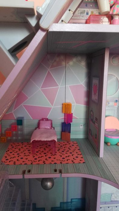 Casa de papusi L.O.L. Surprise Winter Disco Chalet 23x102x75 cm