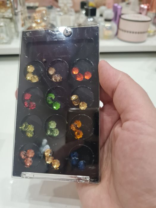 Продам материалы для маникюра и педикюра