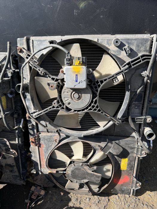 Вентилятор радиатора на Mitsubishi спец вагон 2000г