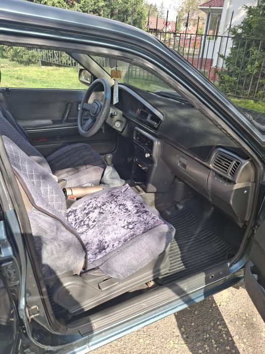 Мазда 626Хэтчбек