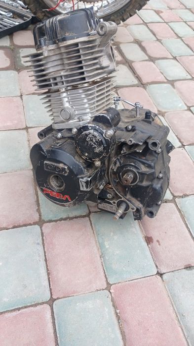 Продам мотор от эндуро 250 кубов