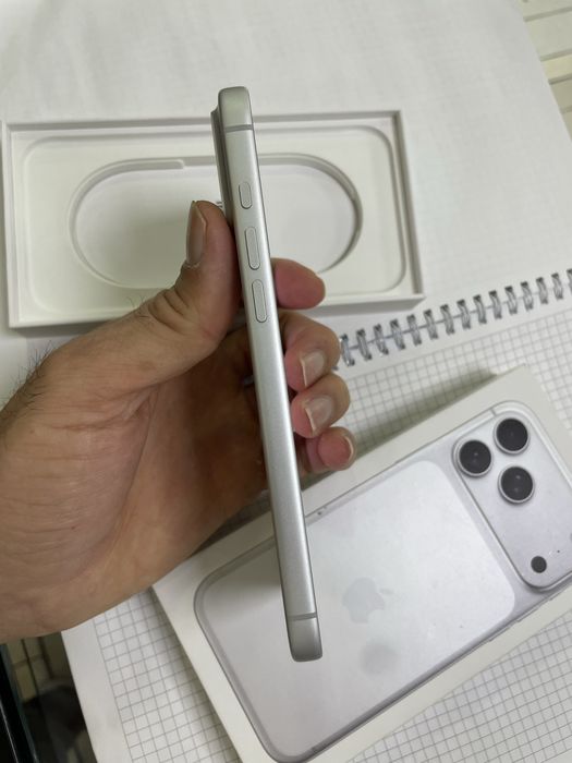 iPhone 17 Pro Max 256GB идеал