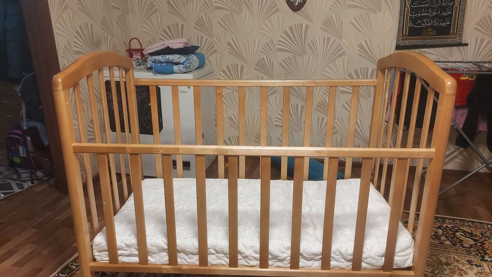 Продаётся манеж.