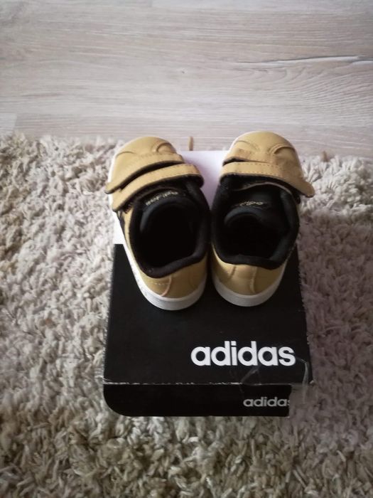 маратонки АДИДАС N20 12см.