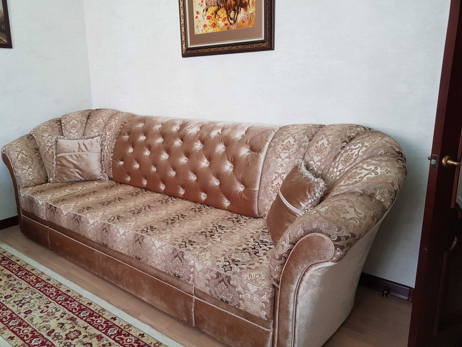 Продам б/у диван