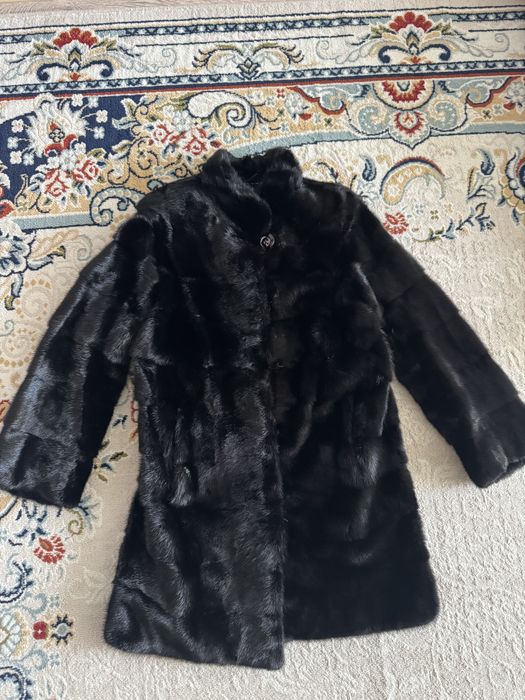 Продам норковую шубу