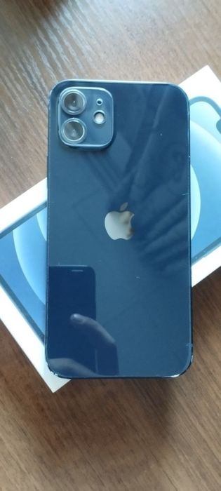 Айфон 12 продам или обменяю