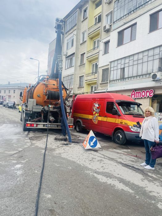 Фирма За източване и отпушване  на ями,шахти тоалетни на Канали Шумен