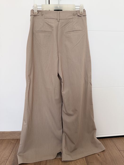 Дамски костюм Stradivarius