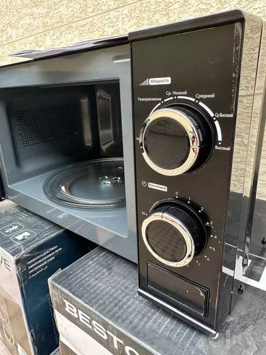 Микроволновая печь "BESTON" SM2001-B, 700W, 20 л (Черная/Белая)
