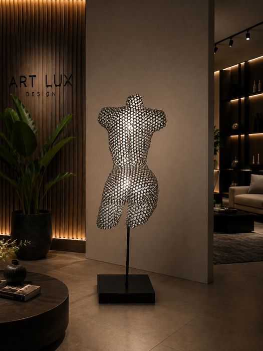 Candelabru bust dama lucrat manual Unicat