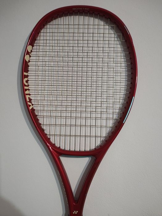 Rachetă Yonex Vcore 100D