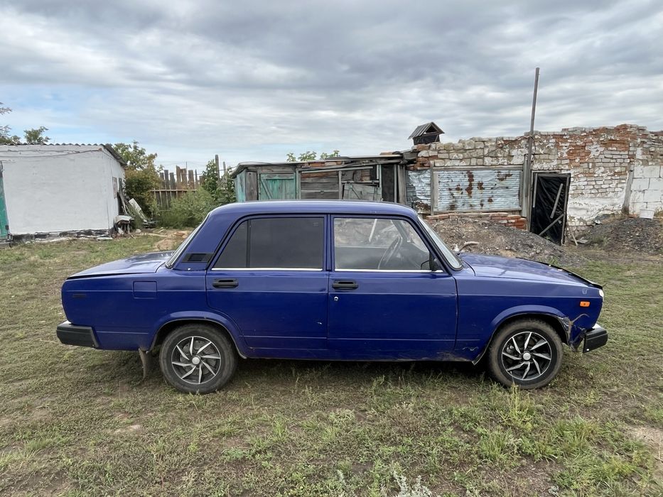 Ваз 2107.   .