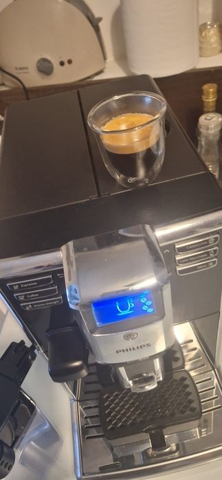 Expresor Philips Saeco HD8916/09 Incanto