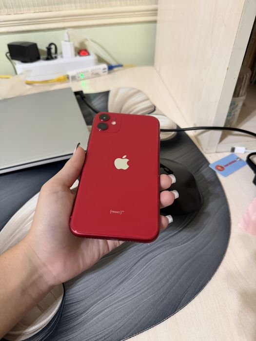 Iphohe 11 (PRODUCT) Red