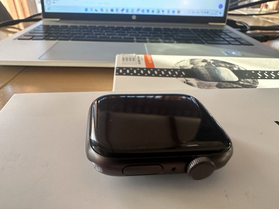 Apple Watch SE 44