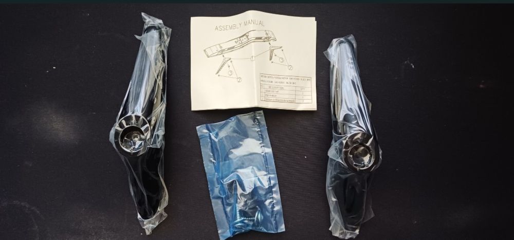 Set suport TV 32" accesorii incluse