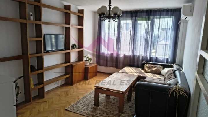 Дава се под наем Тристаен апартамент в Варна, Чайка - 65 кв.м за 448.8 € - Снимка #1