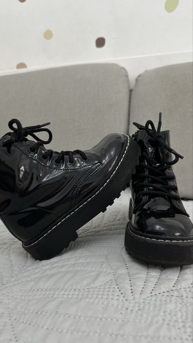 Ботинки для девочки 28 р