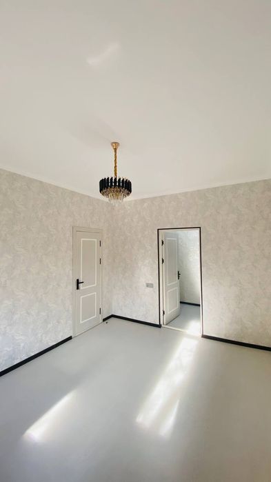 Срочно продаётся квартира в Чирчике 3-комнатная