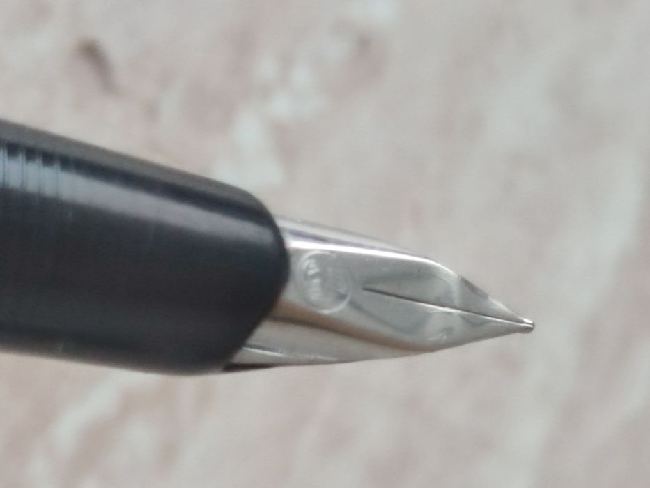 Stilou Pelikan ca nou