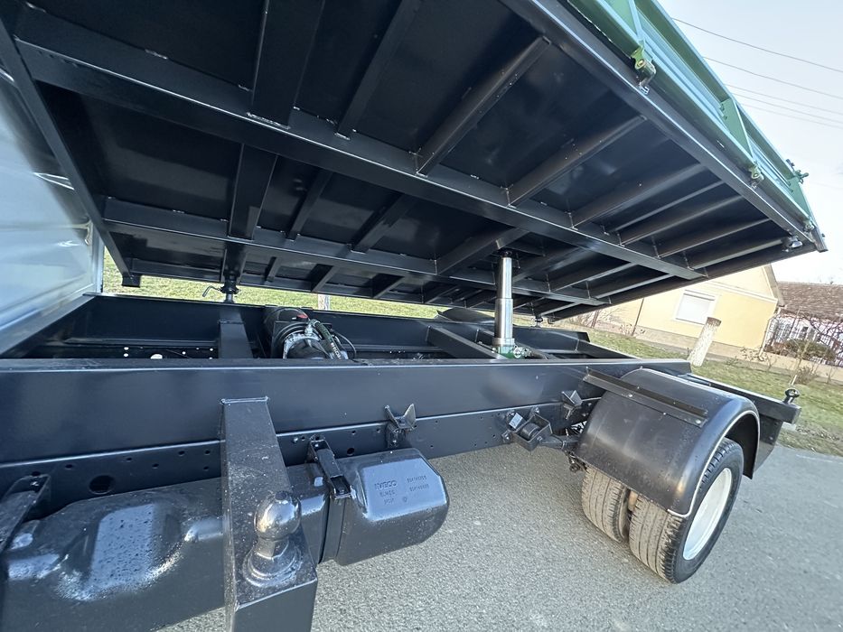 Iveco Daily 3.0 Diesel - 180 cai - Basculabil pe 3 parti, bena noua