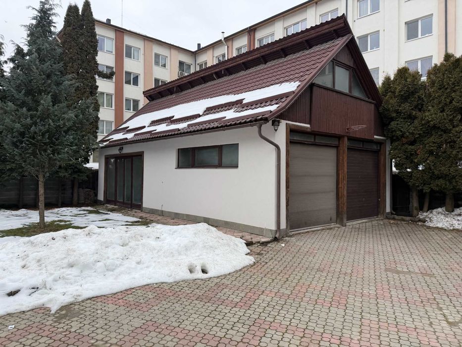 Spatii comerciale / birouri de inchiriat – zona centrala Viseu de Sus