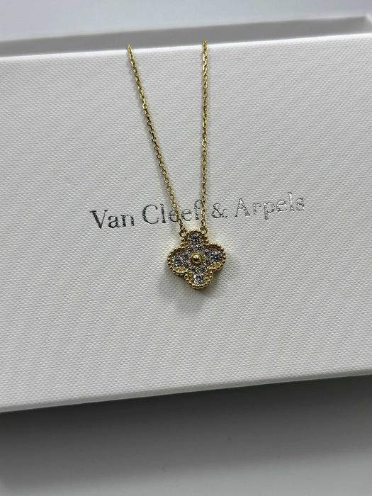 Colier Van Cleef & Arpels Gold 18K Diamond