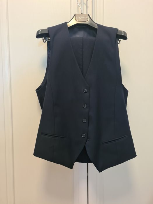 Школьная форма (жилет и брюки)