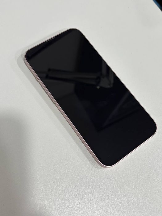 Нифиговый IPhone 13