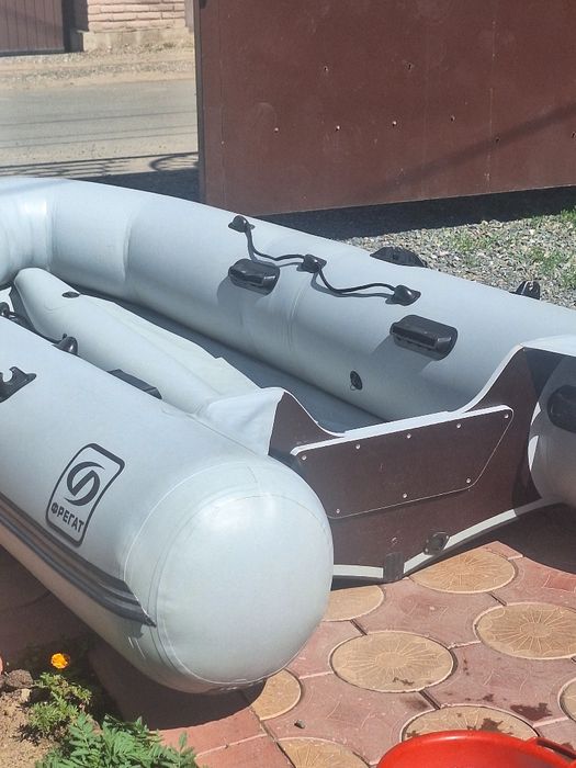 Продам резиновую лодку