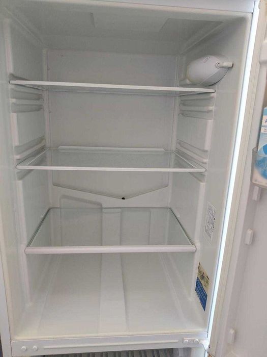 Холодильник INDESIT
