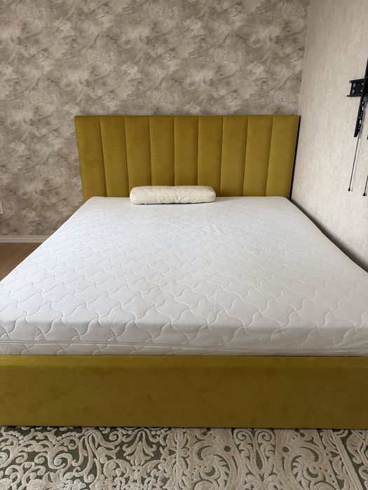 Продам кровать 1,8*2 м