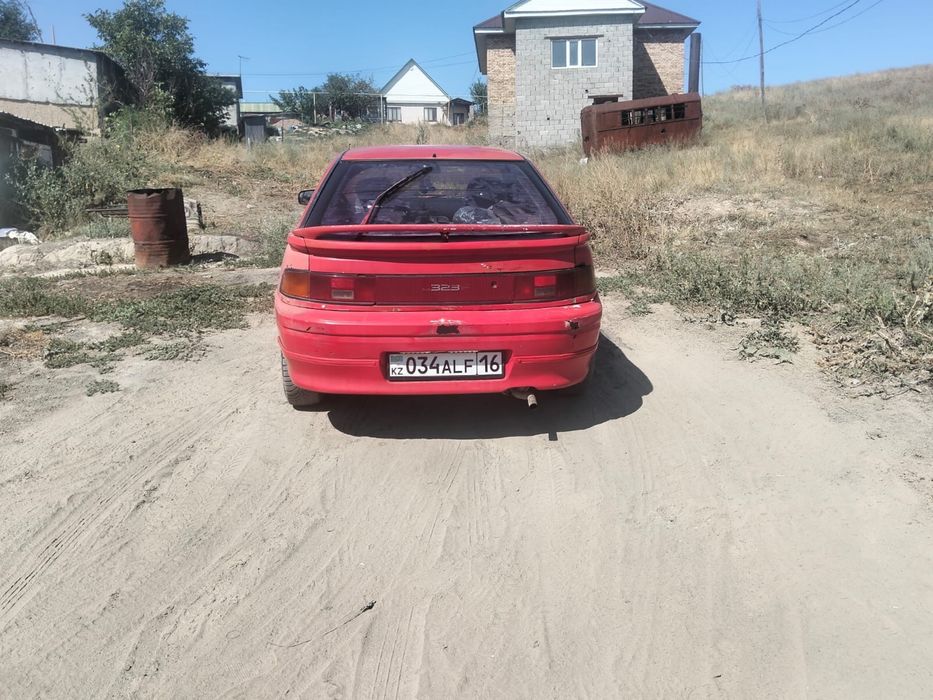 Mazda 323f 1991г