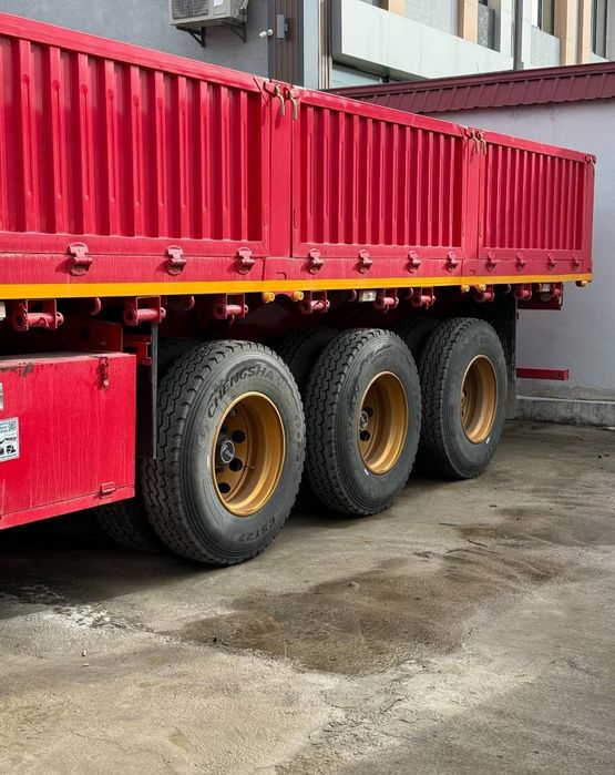 Контейнеравоз ярим тиркама  (полприцеп)